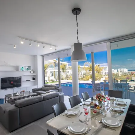 بيت للعطل Schoene Olivine Pearl Ol5 Mit Garten By Interhome *